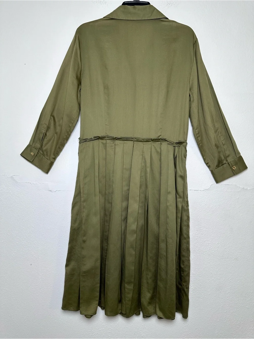 Ellen Tracy 100% Cotton Green Olive  Dress with Pleated Midi Skirt Gold Button
